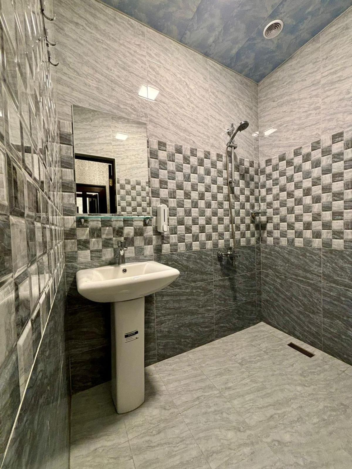 Styopa Hotel Ереван Экстерьер фото